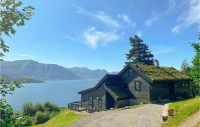 Gorgeous Home In Norheimsund With Wifi
